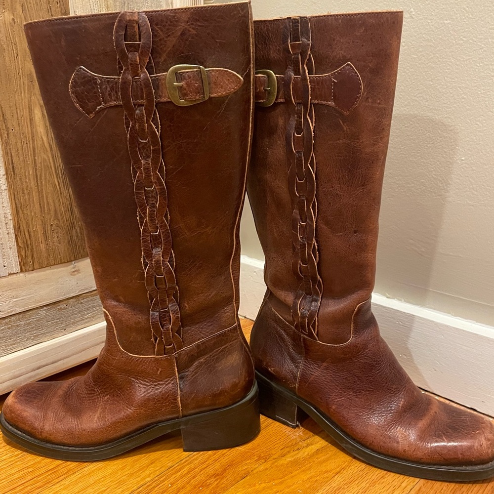 Nicole Brown Leather Equestrian Boots. Made in Brasil